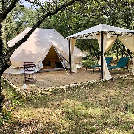 بيت خشبي Les Jardins De Chiron Et Tiny House Dans Le Sud