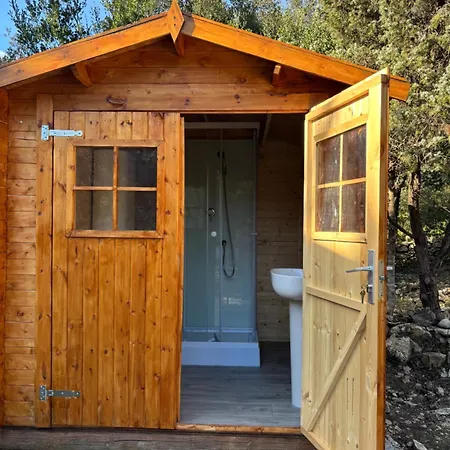 Les Jardins De Chiron Et Tiny House Dans Le Sud * Sauve