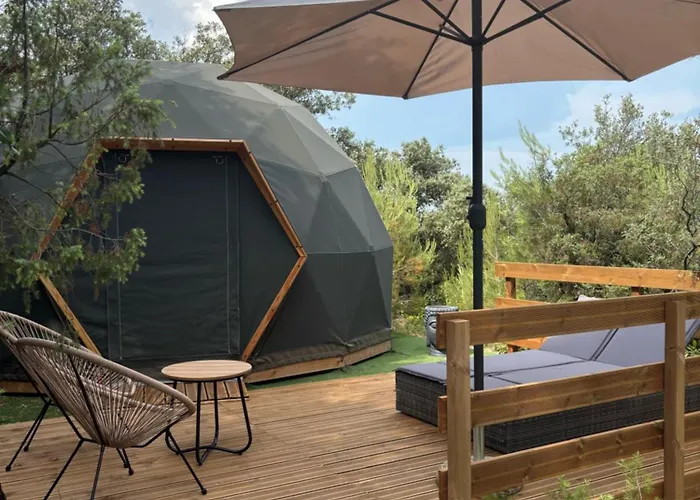 Les Jardins De Chiron Et Tiny House Dans Le Sud * Sauve